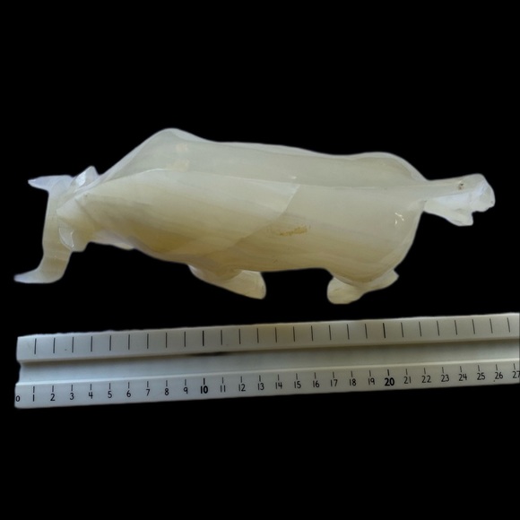 BULL carving - Picture 7 of 7